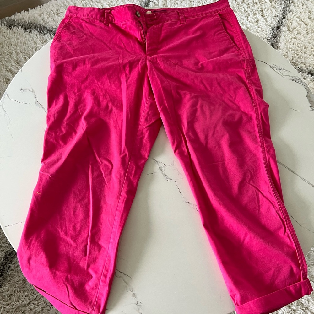 Gap boyfriend khakis in excellent condition